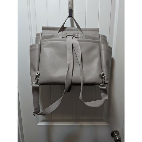 Skip Hop Diaper Baby Bag Backpack Greenwich Convertible Multi-Function Travel - Picture 4 of 13